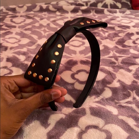 2 black headbands with a stylish big black bow ‼️ - Picture 3 of 7